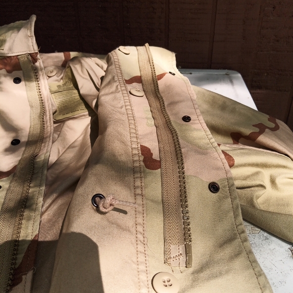 Cold weather field coat desert camo large/reg - Picture 5 of 7